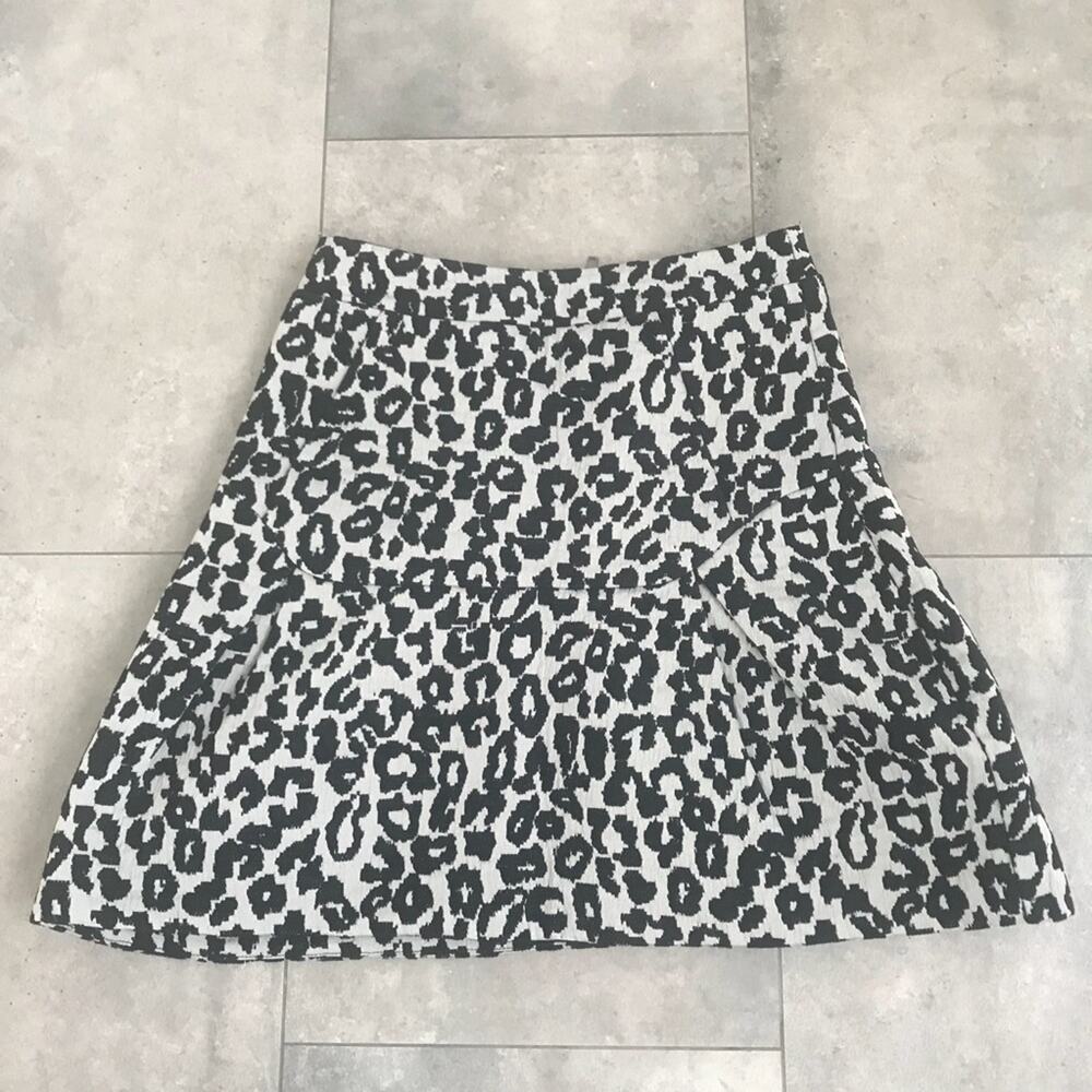 CUE Australia black leopard print mini fit and flare skirt 6/2